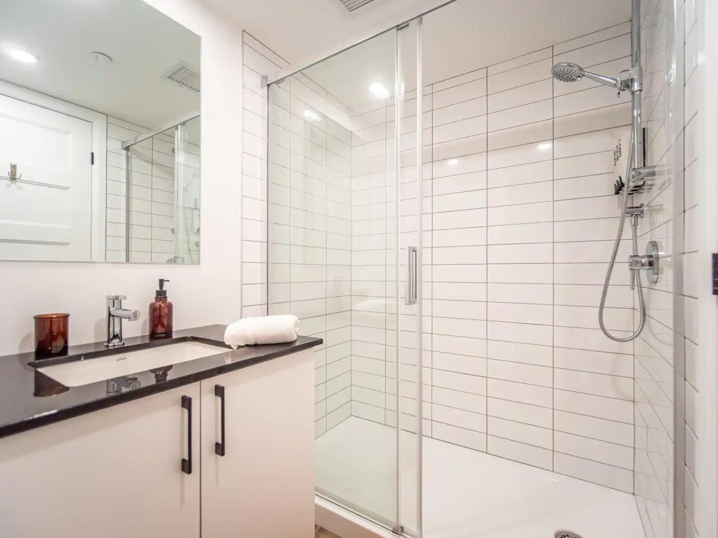 Quebec, Rustique Chic En Ville, Piscine Sur Le Toit Pour 2 A 6 Invites Zewnętrze zdjęcie